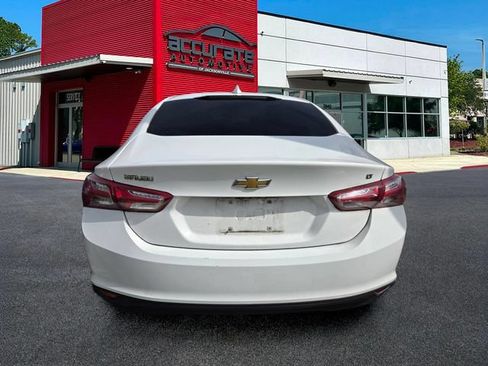 Used 2019 Chevrolet Malibu LT FWD image 3