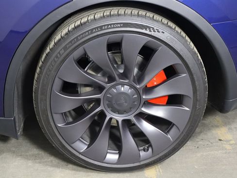 Used 2023 Tesla Model Y Performance AWD/4WD image 41