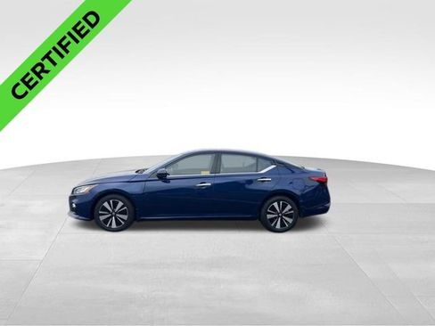 Used 2020 Nissan Altima 2.5 SV AWD/4WD image 3