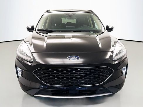 Used 2020 Ford Escape Titanium w/ Titanium Premium Package 2.0 image 2