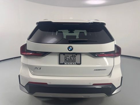 Certified 2025 BMW X1 xDrive28i w/ Convenience Package AWD/4WD image 7
