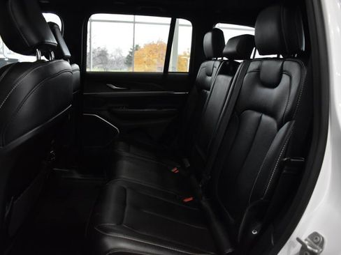 Used 2024 Jeep Grand Cherokee Limited 4xe image 30