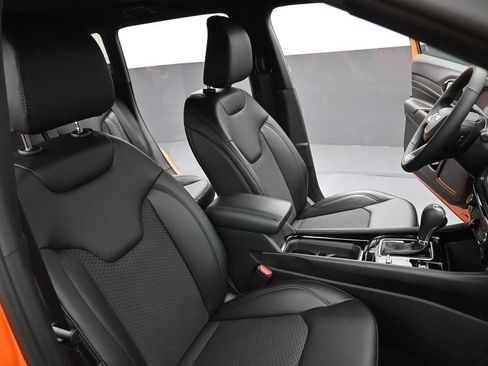 New 2026 Jeep Compass Latitude AWD/4WD image 23