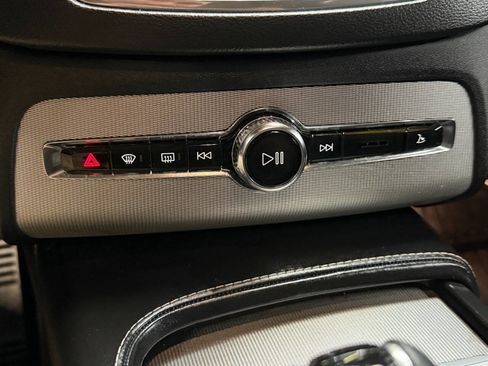 Used 2019 Volvo XC90 T6 R-Design w/ Protection Package Premier image 53