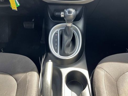 Used 2016 Kia Soul FWD image 15