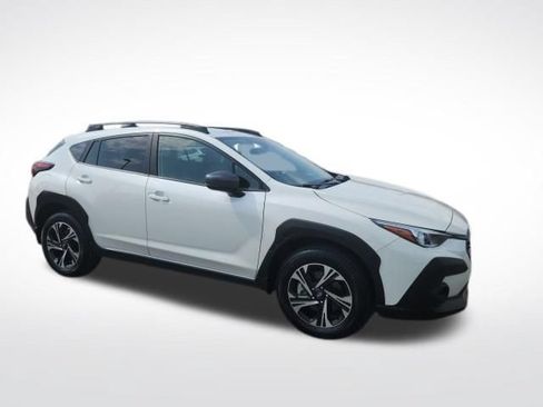 Used 2024 Subaru Crosstrek 2.0i Premium AWD/4WD image 11