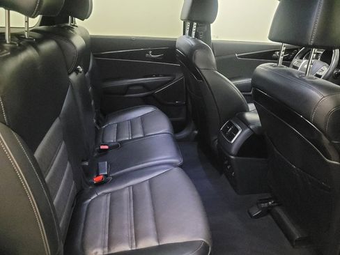 Used 2019 Kia Sorento SX AWD/4WD image 19