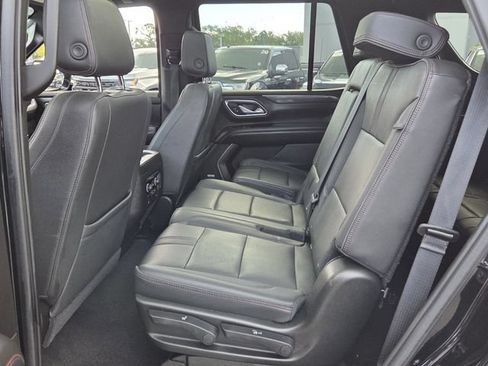 Used 2021 Chevrolet Tahoe RST w/ Luxury Package RWD image 13