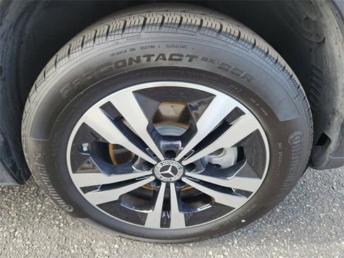 Certified 2025 Mercedes-Benz GLB 250 4MATIC image 23