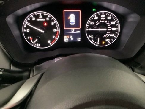 Used 2025 Subaru Outback Premium AWD/4WD image 29