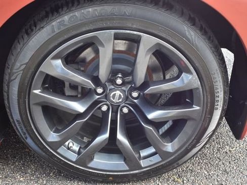 Used 2016 Nissan 370Z Roadster RWD image 37