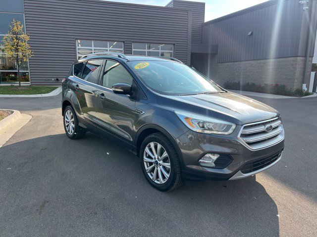 Used 2017 Ford Escape Titanium FWD image 3