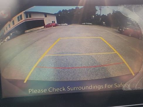 Used 2015 MAZDA MAZDA3 i Touring FWD image 13