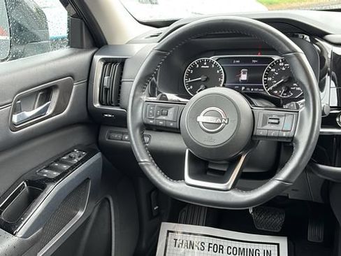 Certified 2024 Nissan Pathfinder SL AWD/4WD image 23