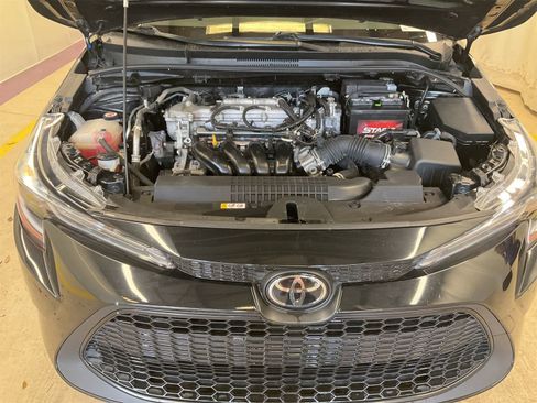 Used 2022 Toyota Corolla LE image 7