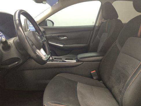 Used 2022 Nissan Sentra SR w/ Electronics Package FWD image 17