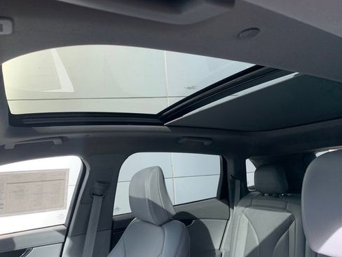 Certified 2023 Lincoln Nautilus Reserve w/ Monochromatic Package image 20