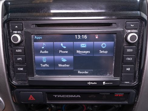 Used 2015 Toyota Tacoma 4x4 Double Cab w/ TRD Sport Package image 17