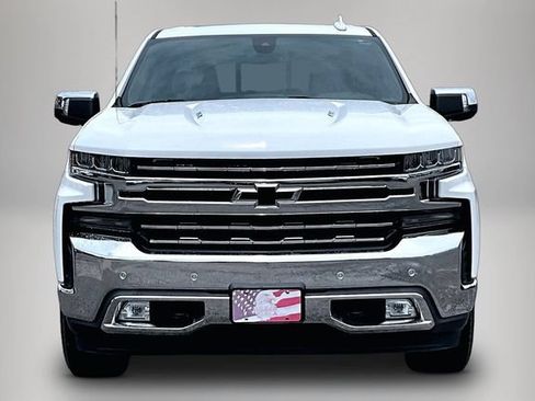 Used 2019 Chevrolet Silverado 1500 LTZ w/ LTZ Premium Package AWD/4WD image 3