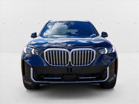 Used 2026 BMW X5 xDrive40i w/ Premium Package AWD/4WD image 2