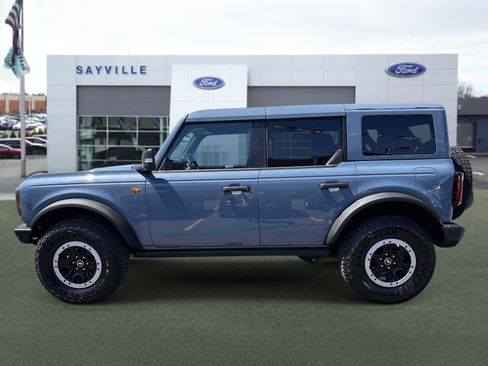 Used 2025 Ford Bronco Badlands AWD/4WD image 2