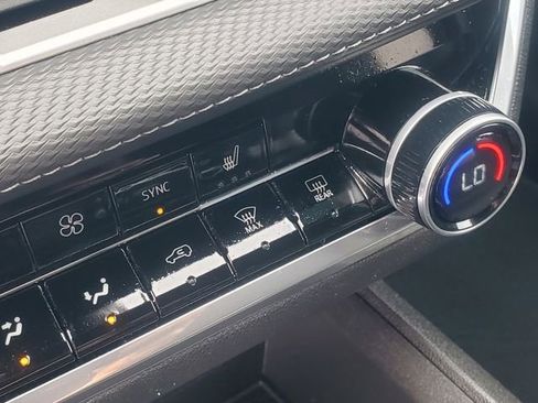 Certified 2025 Chevrolet Equinox LT w/ Convenience Package II image 23