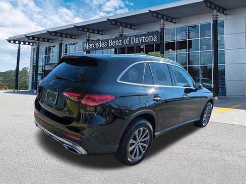 Used 2026 Mercedes-Benz GLC 300 image 4