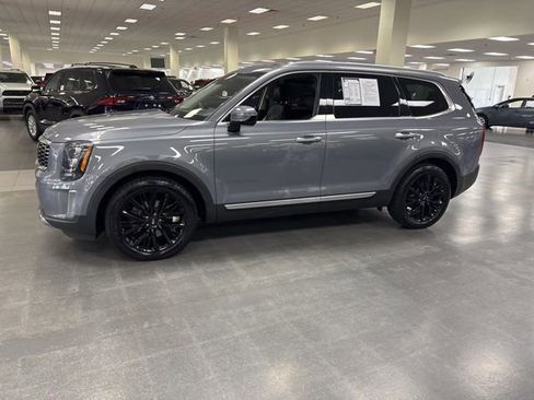 Used 2021 Kia Telluride SX w/ SX Prestige Package AWD/4WD image 4