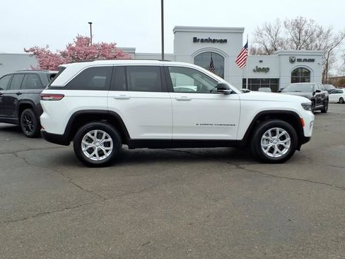 Certified 2023 Jeep Grand Cherokee Limited AWD/4WD image 2