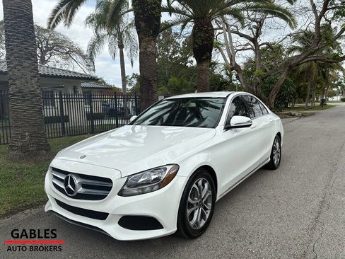 Used 2017 Mercedes-Benz C 300 Sedan image 10