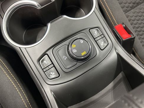 Used 2018 GMC Terrain SLE w/ Driver Convenience Package AWD/4WD image 25