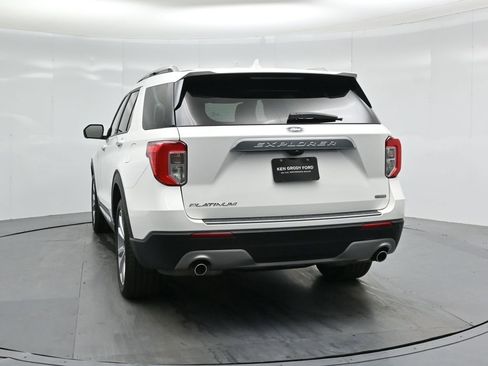 Certified 2022 Ford Explorer Platinum w/ Technology Package image 30