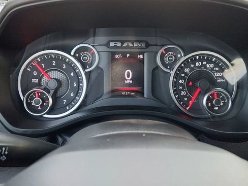 Used 2025 RAM 1500 Big Horn AWD/4WD image 40