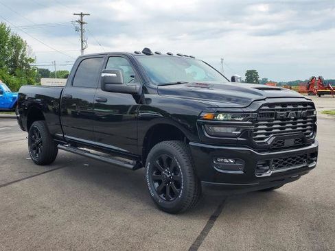 New 2026 RAM 2500 Tradesman AWD/4WD image 2