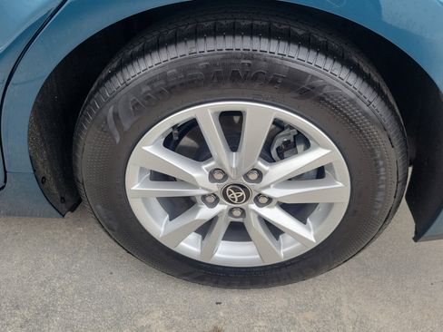 Used 2025 Toyota Camry LE image 29