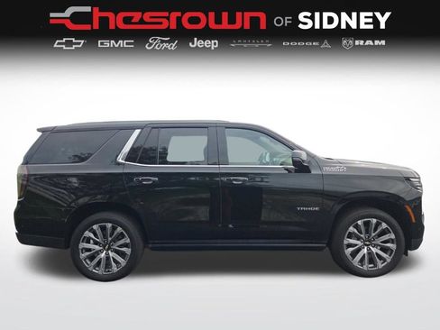 Used 2025 Chevrolet Tahoe High Country AWD/4WD image 4