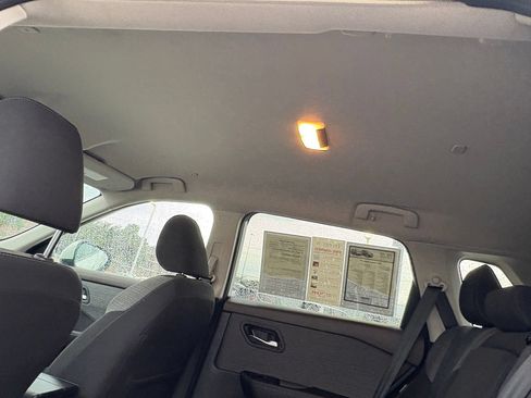 Certified 2023 Nissan Rogue SV FWD image 35