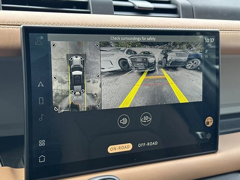 Used 2025 Land Rover Defender 110 S image 22