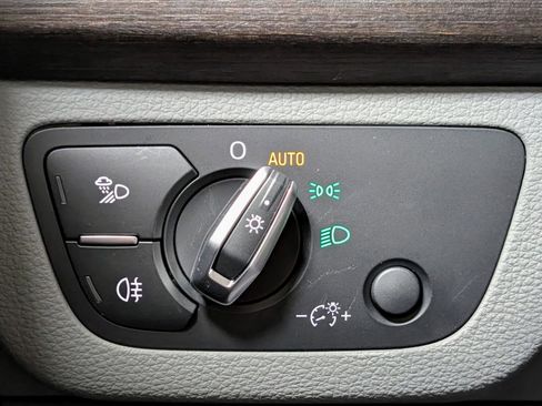 Used 2024 Audi Q5 e Premium Plus image 33