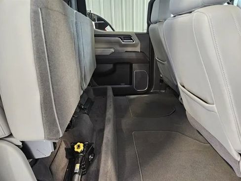 Used 2024 GMC Sierra 1500 SLT AWD/4WD image 18