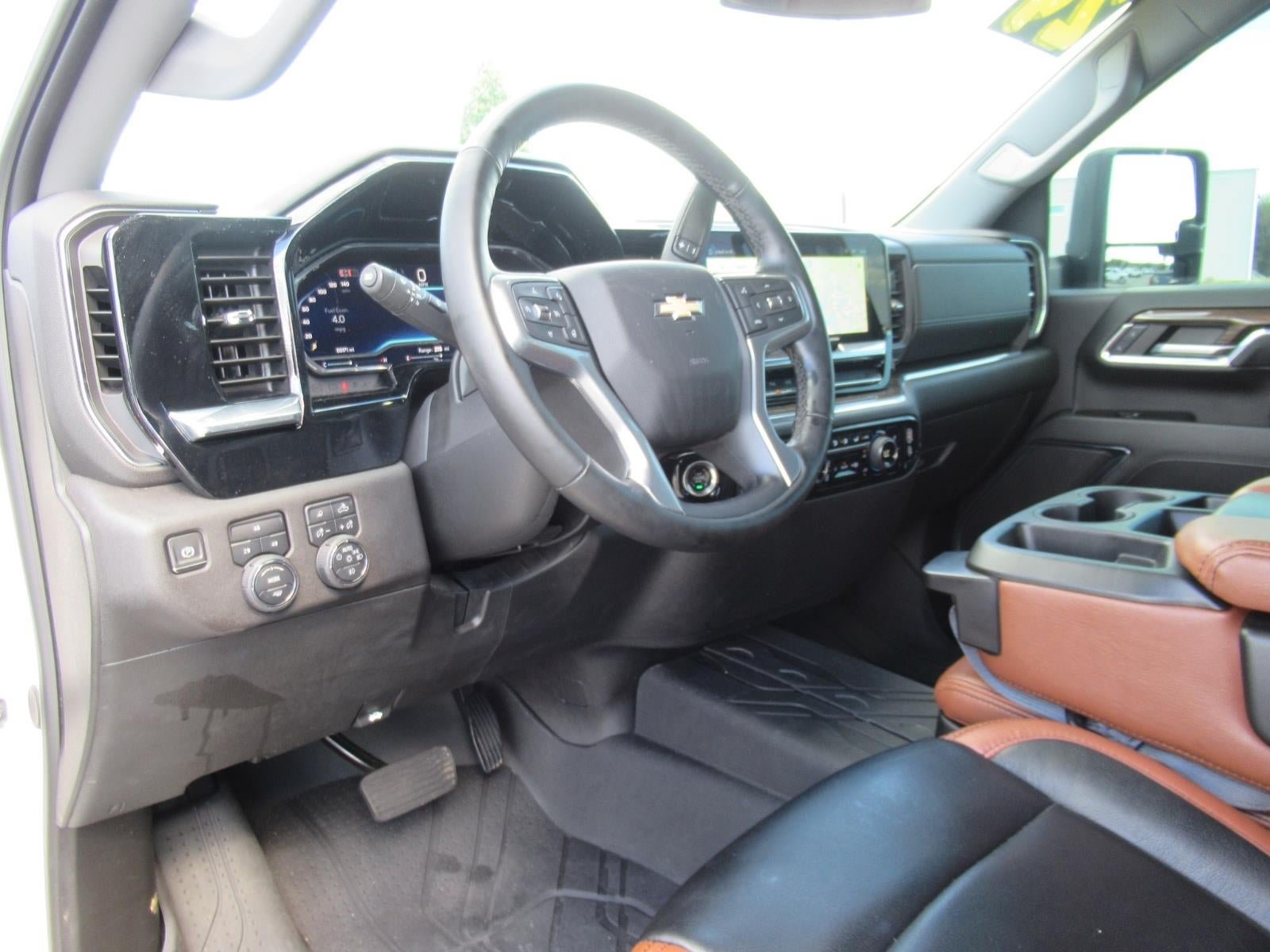 Used 2024 Chevrolet Silverado 2500 LT w/ All Star Edition AWD/4WD image 17