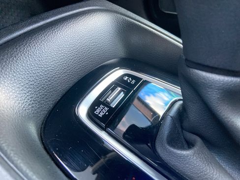 Used 2024 Toyota Corolla SE image 20