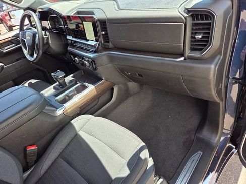 Used 2023 Chevrolet Silverado 1500 LT RWD image 16