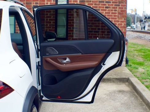 Used 2024 Mercedes-Benz GLE 350 4MATIC image 51