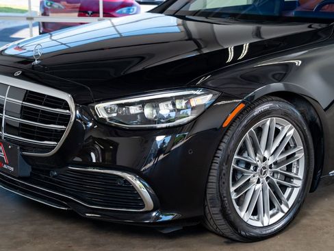 Used 2023 Mercedes-Benz S 580 4MATIC Sedan w/ Warmth & Comfort Package image 12