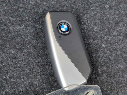 Used 2026 BMW 530i xDrive AWD/4WD image 33