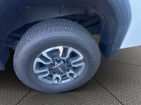 Certified 2023 GMC Sierra 3500 SLT w/ SLT Convenience Package image 23