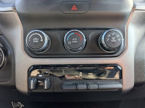 Used 2022 RAM 3500 Tradesman image 17