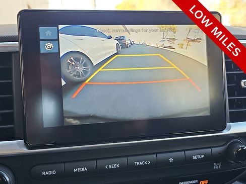 Used 2025 Hyundai Venue SEL FWD image 25