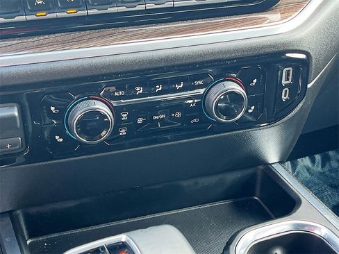 Used 2025 Chevrolet Silverado 1500 RST w/ Dark Appearance Package image 16